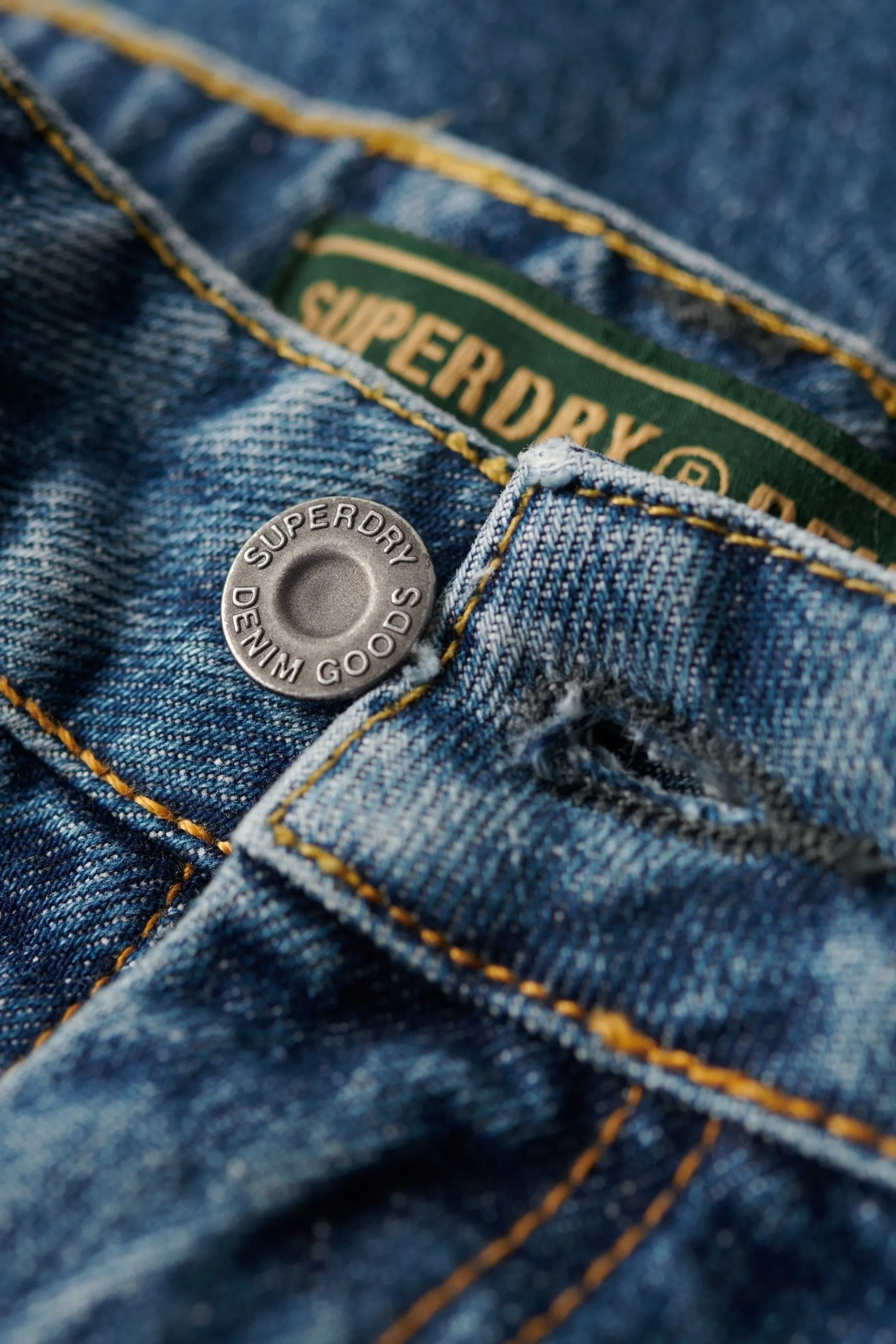 Superdry - Jeans a gamba larga a vita medio alta