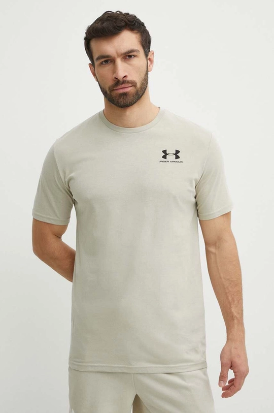 Under Armour t-shirt